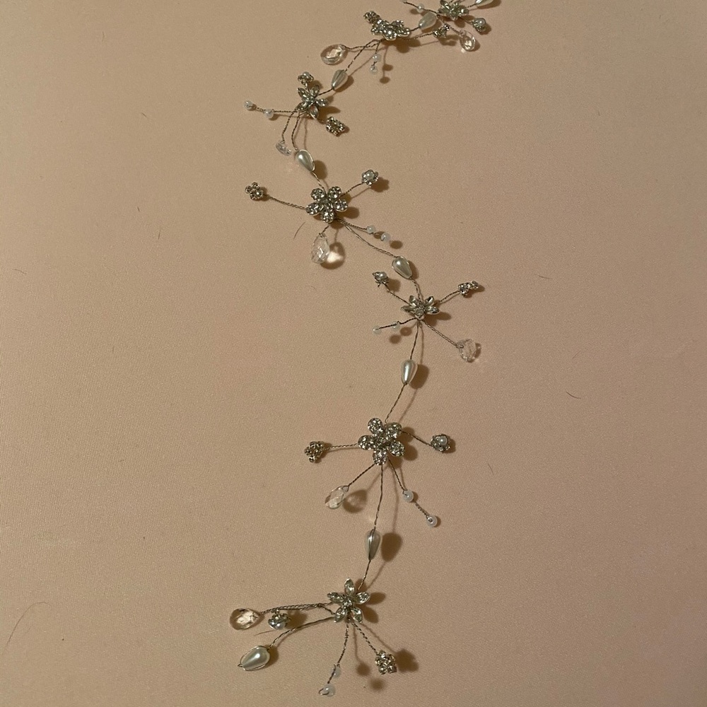 Bridal hair vine